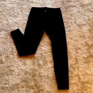 Black lululemon leggings